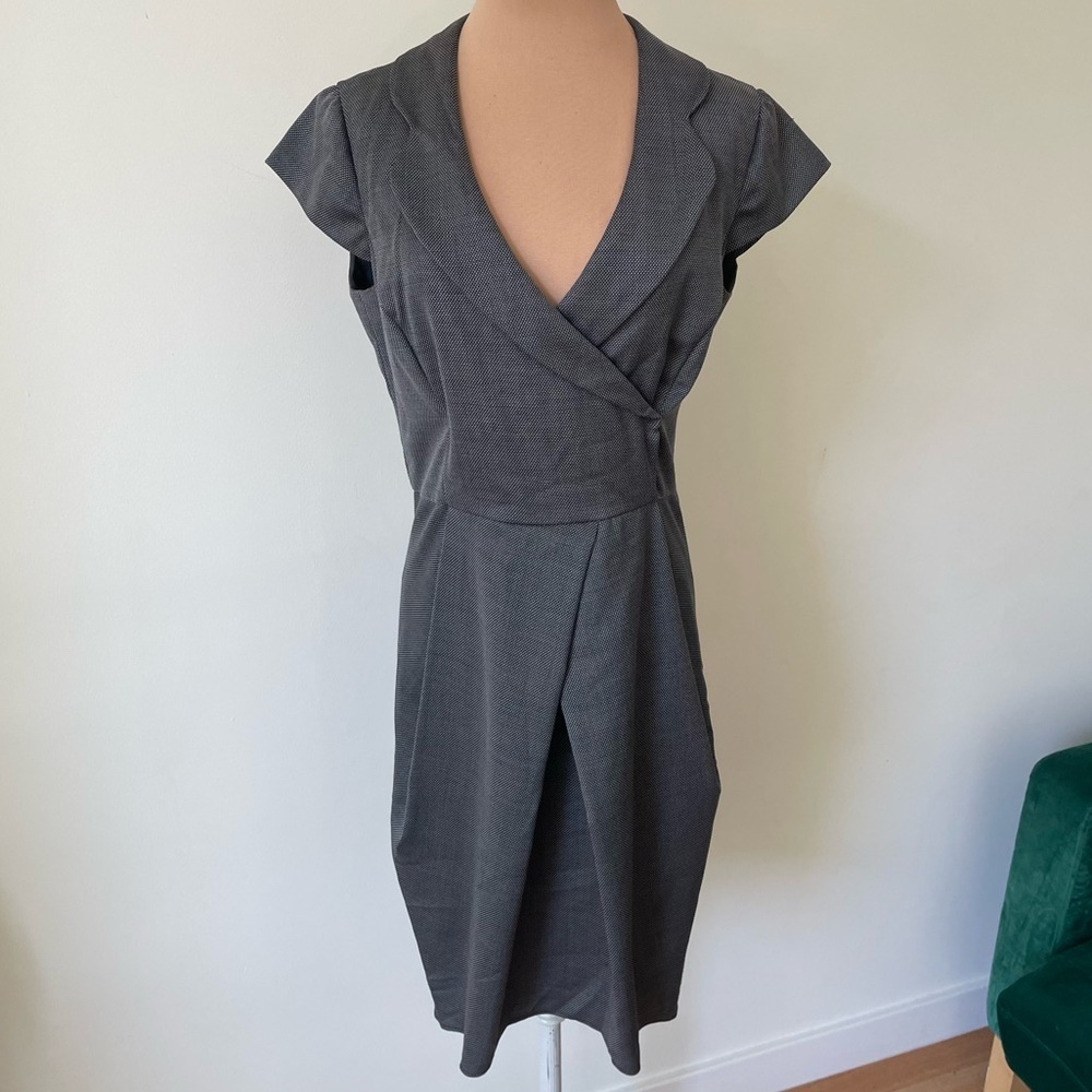GIORGIO ARMANI Collezioni Wool Silk Blend Gray Cap Sleeve Faux Wrap Dress EUC 6